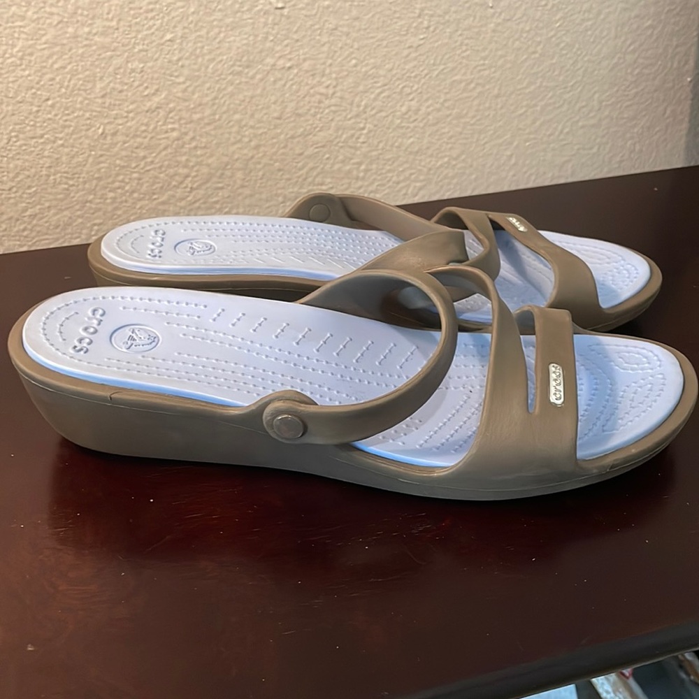 Crocs Women’s Sandals Size 12